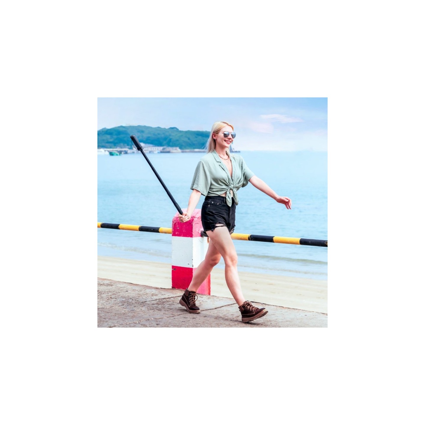 Insta360 Power Selfie Stick - 100CM Selfie Stick with built-in 4500mAh battery — Buy in Cyprus with Fast Delivery