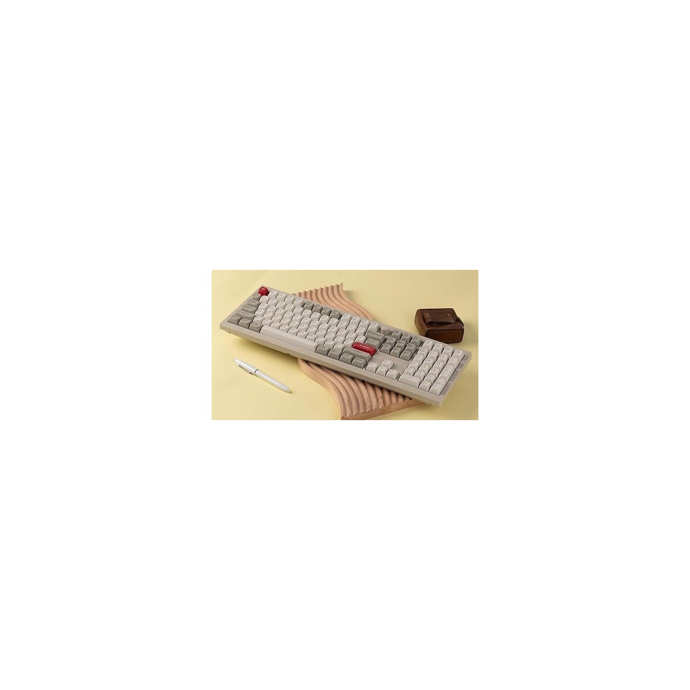 Keychron V6 Max Retro - V6M-R1 - QMK VIA BT 2,4 Wired Custom Mechanical Keyboard Red Switch 100% US