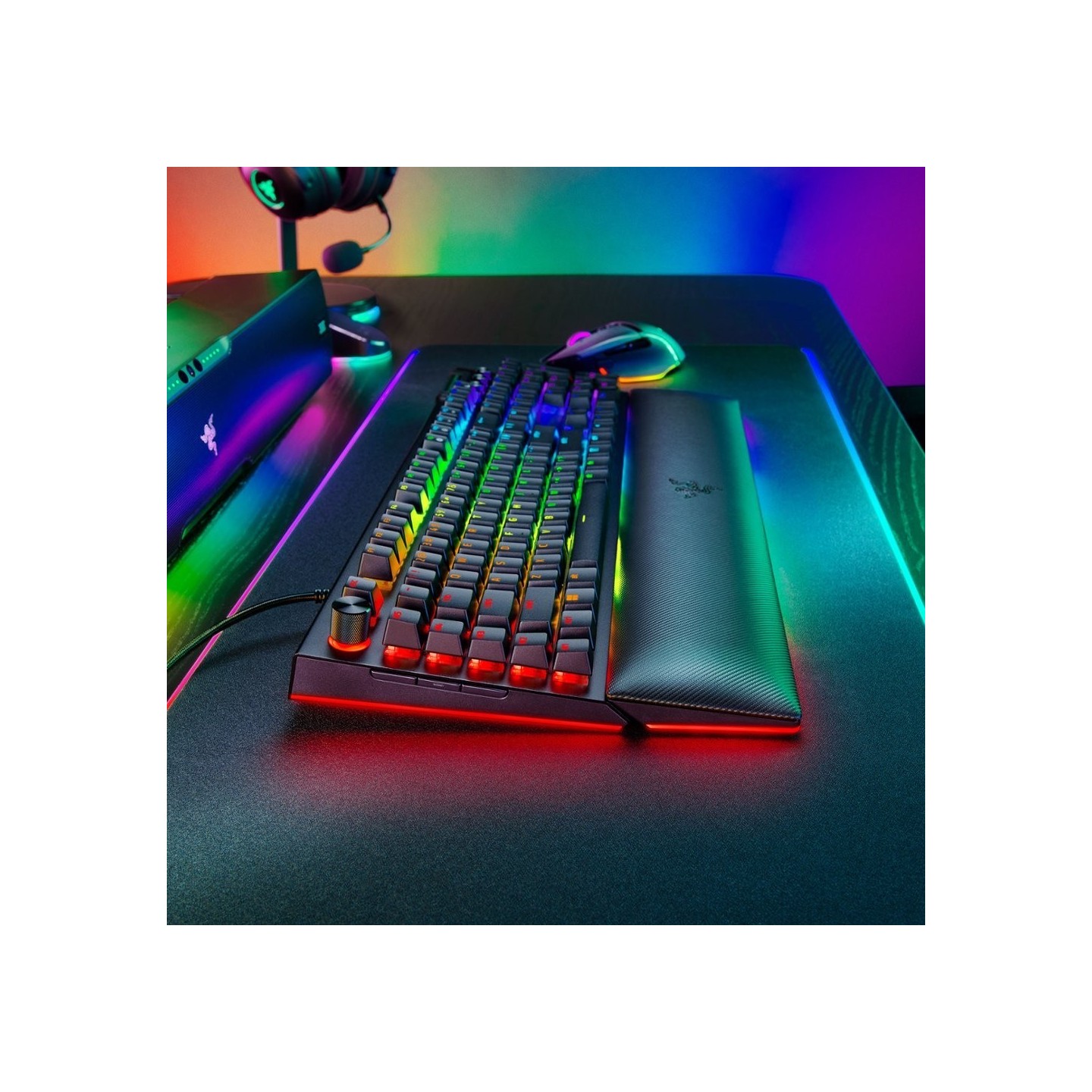 Razer BlackWidow V4 Pro Yellow Switch Gaming Keyboard - RGB, Macros, 8000Hz — Armenius Store Cyprus