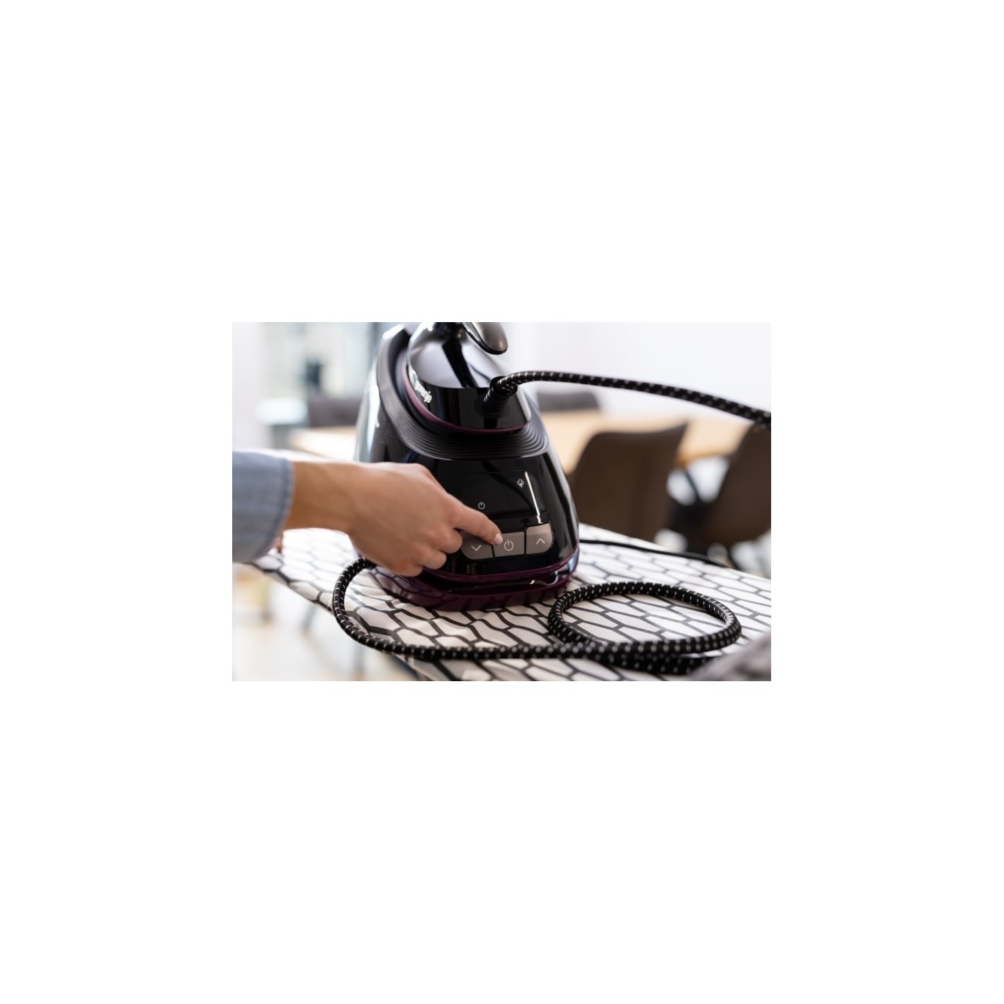 Gorenje Iron Steam Generator - SGD3000BKV - 3000W 8 BAR 1.5L Water Tank 160g m — Buy in Cyprus with Fast Delivery