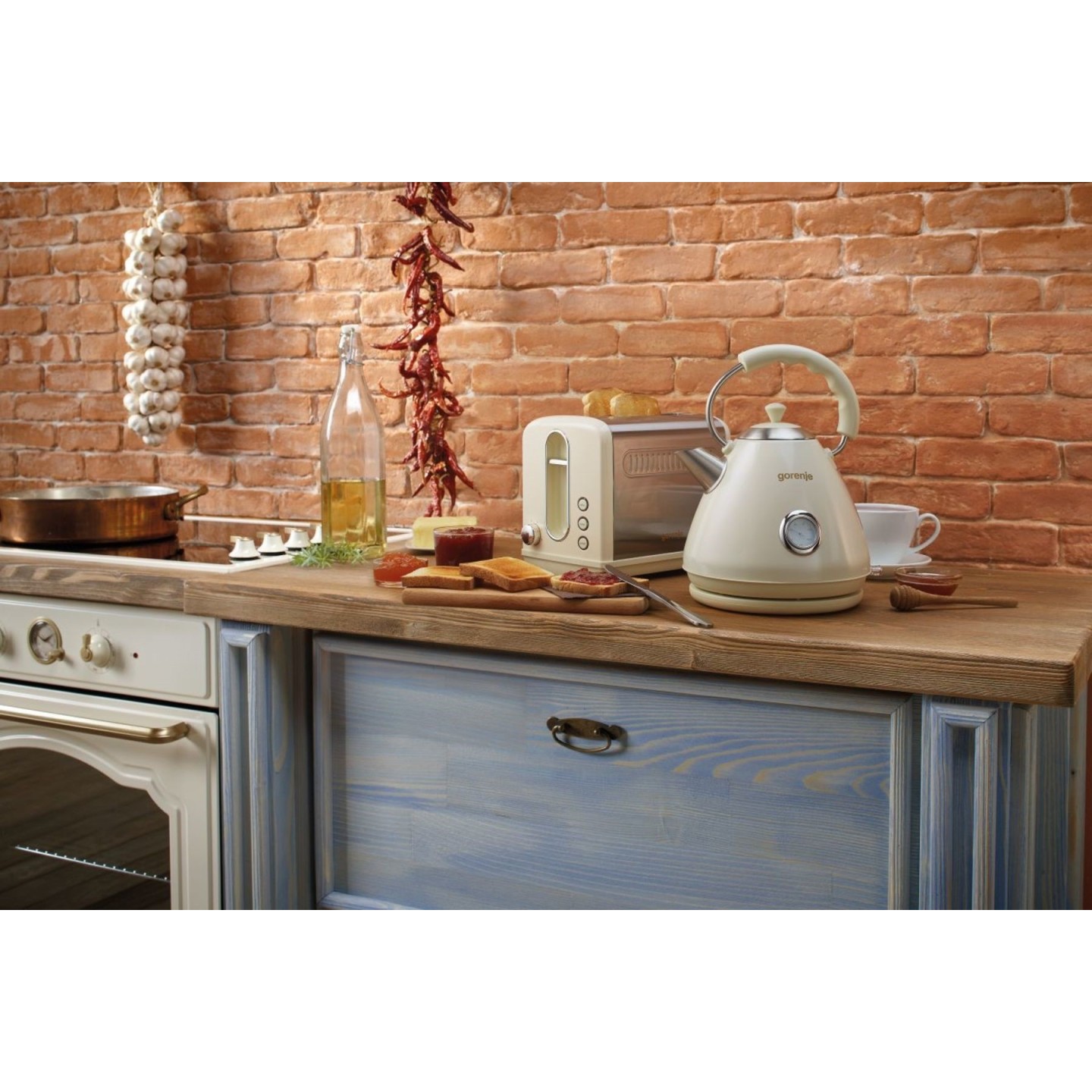 Gorenje Kitchen Toaster - T1100CLI - 850W 2 Slots 6 Heating Levels Ivory Metal — Buy in Cyprus with Fast Delivery