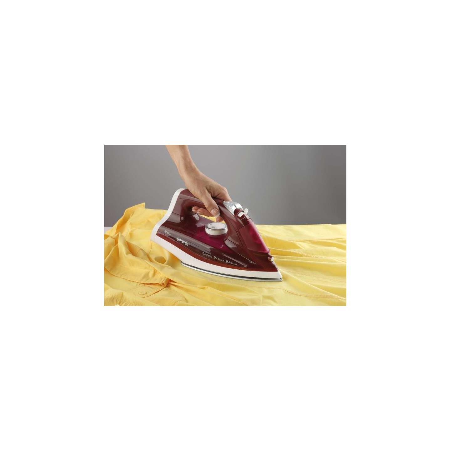 Gorenje Iron Steam Ceramic Cordless - SICH2200RBC - 2200W 25g min 270ml — Buy in Cyprus with Fast Delivery