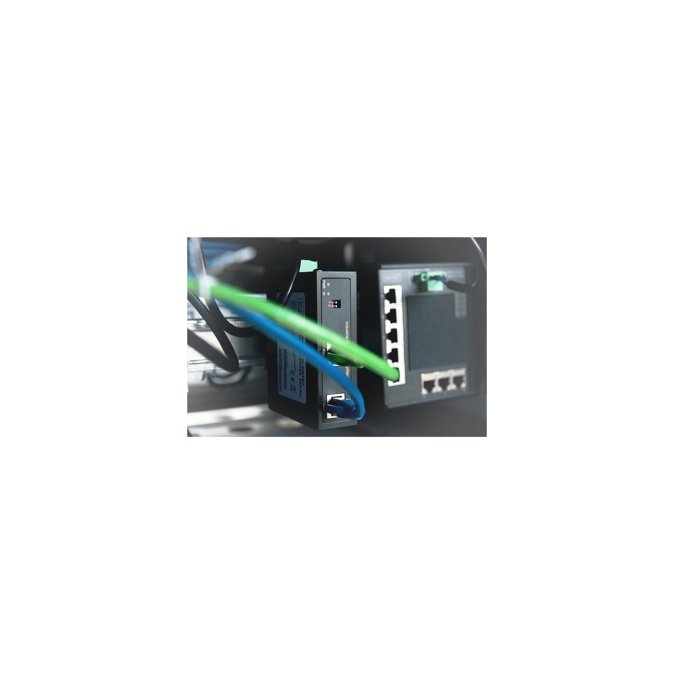 Industrial Gigabit PoE++ Splitter - 802.3bt — Buy in Cyprus with Fast Delivery