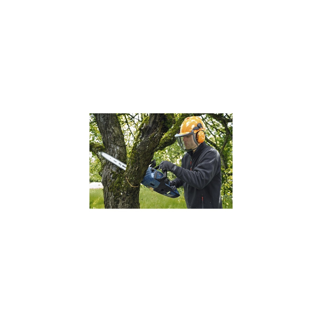 Cordless chainsaw - GKE 18V-40 - Professional solo, 18 volts — Buy in Cyprus with Fast Delivery