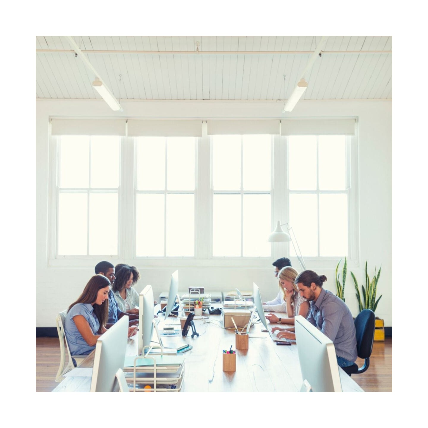 Logitech M330 Silent Plus 910-004909 Black Wireless Silent Mouse (Boxed) — Buy in Cyprus with Fast Delivery