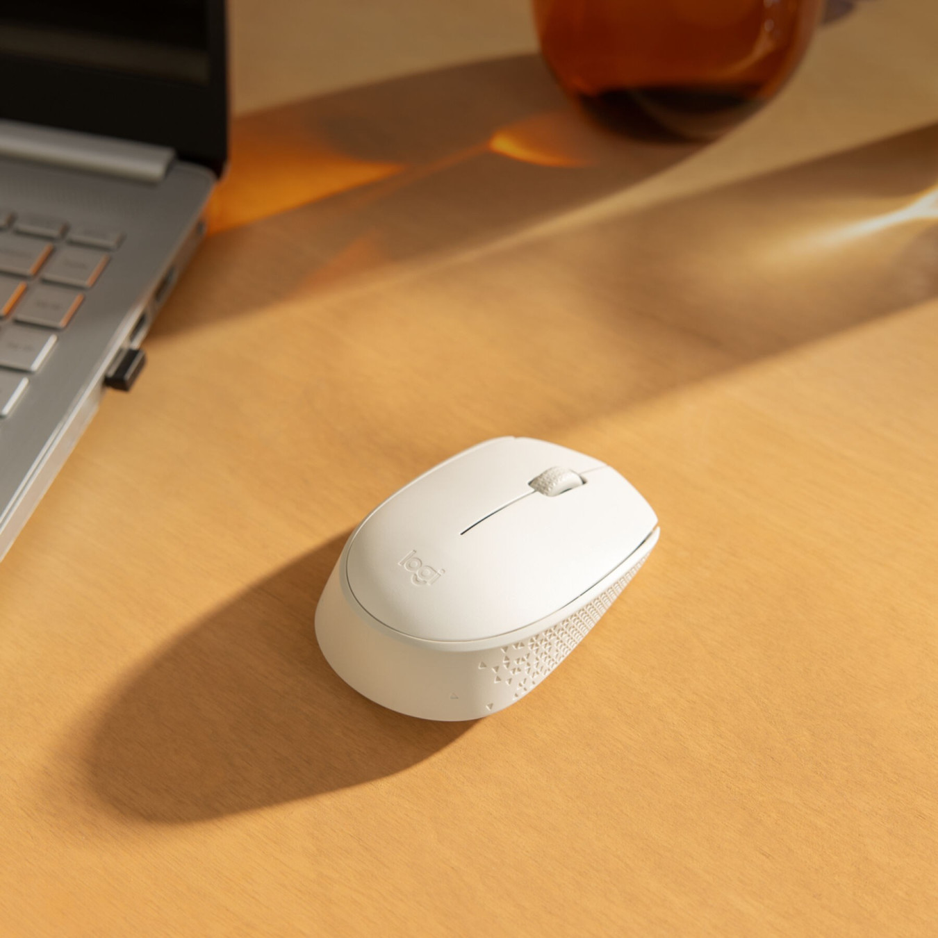 Logitech M171 Wireless Mouse - 910-006867 - RF Nano Receiver, Ambidextrous, White — Buy in Cyprus with Fast Delivery
