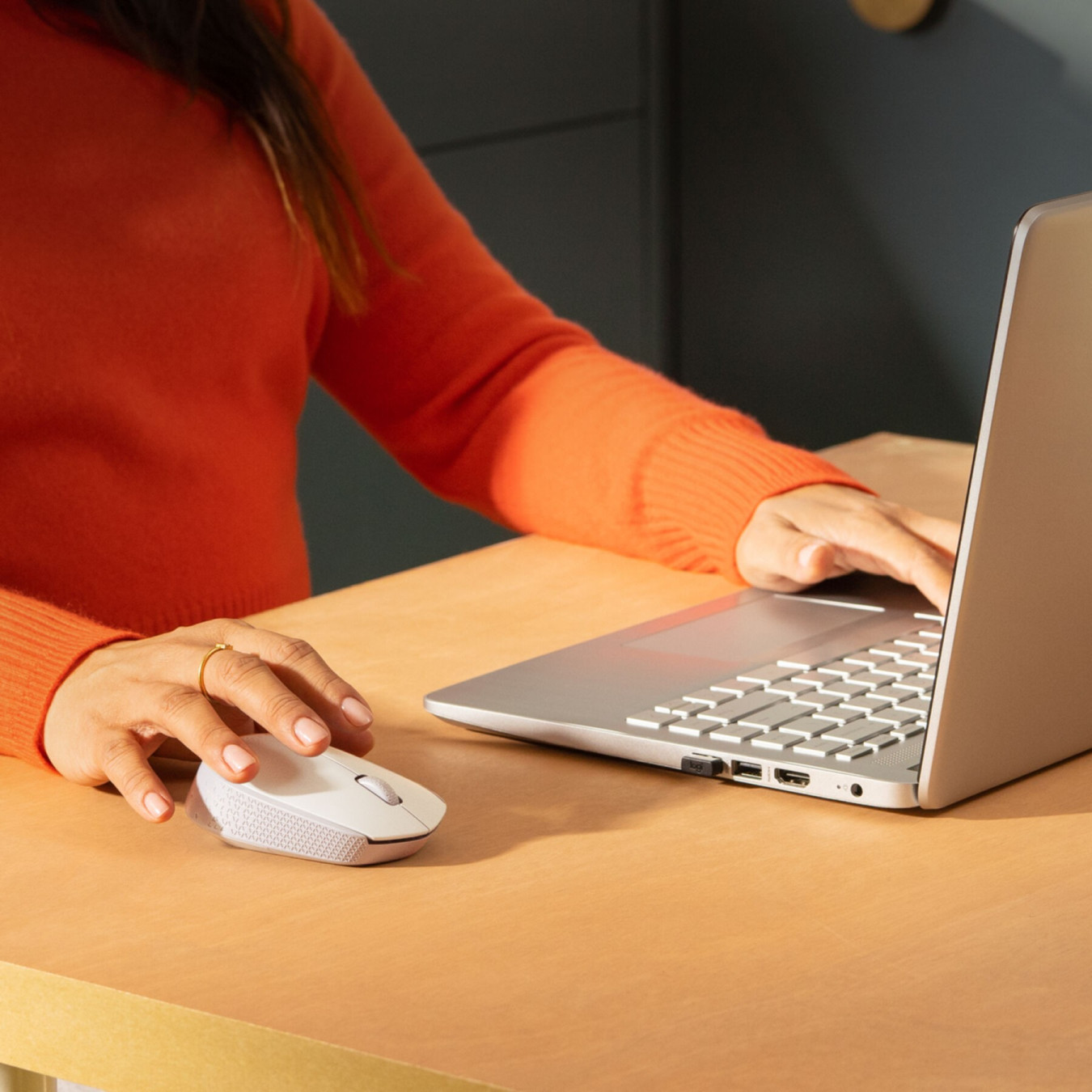 Logitech M171 Wireless Mouse - 910-006867 - RF Nano Receiver, Ambidextrous, White — Buy in Cyprus with Fast Delivery