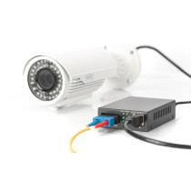 Gigabit PoE Medienkonverter, RJ45 SC, SM, PSE — Buy in Cyprus with Fast Delivery