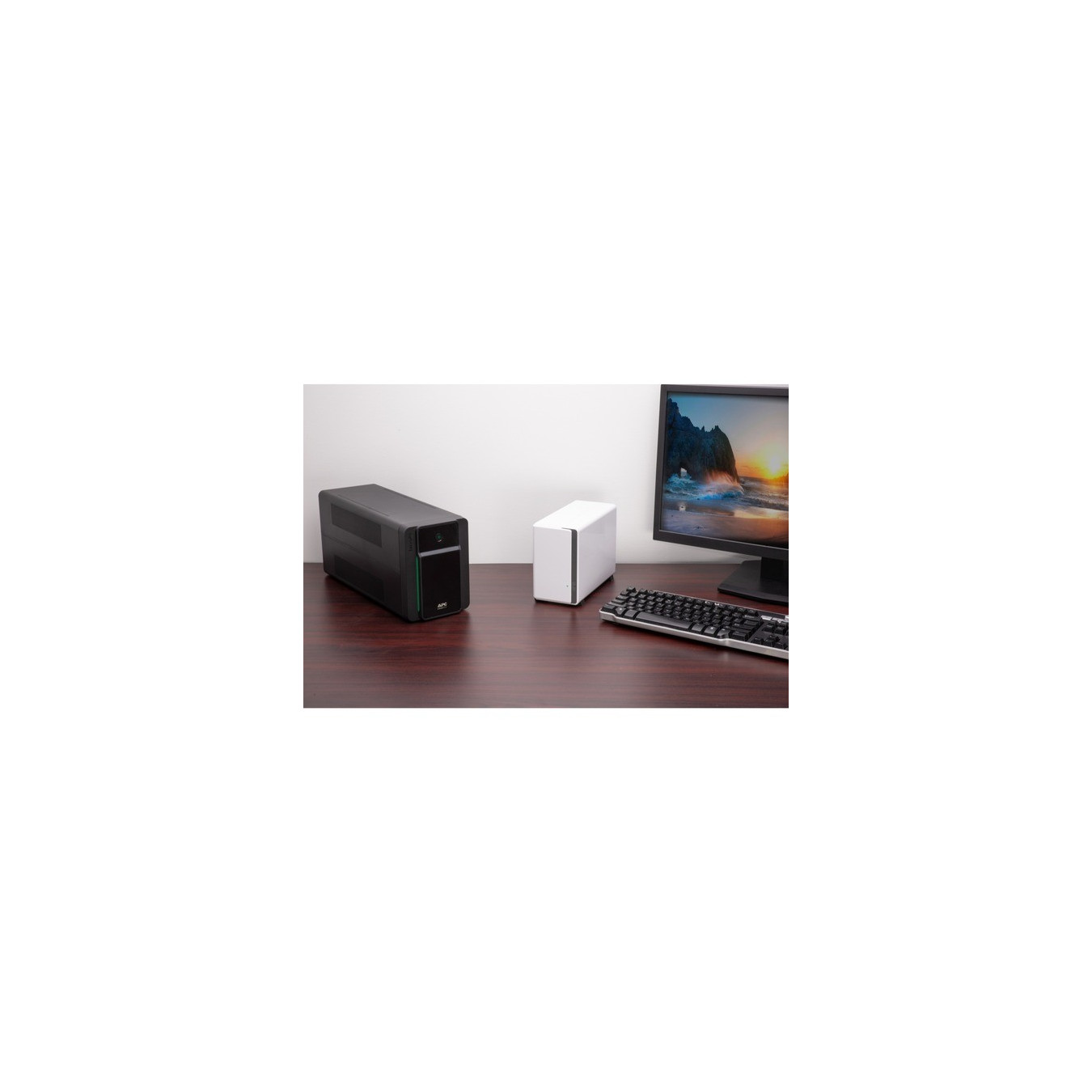 Easy UPS BVX 1600VA, 230V, AVR, IEC Sockets, USV — Buy in Cyprus with Fast Delivery