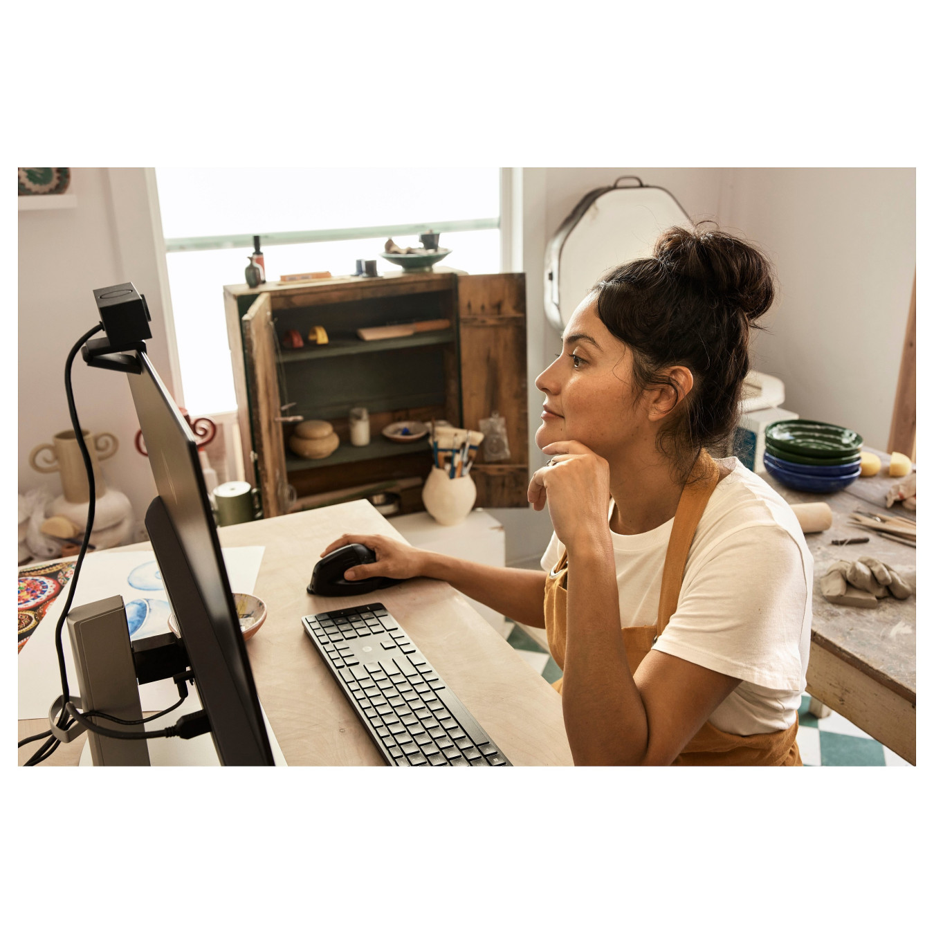 D HP USB-C G5 Essential Dock 120W Schwarz — Buy in Cyprus with Fast Delivery