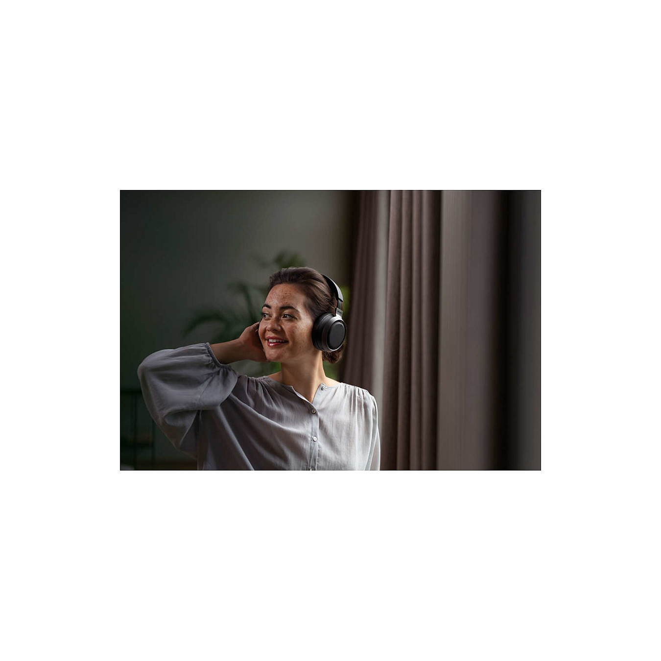 Philips Kopfhörer mit Mikrofon Fidelio L3 schwarz - Over-Ear — Buy in Cyprus with Fast Delivery