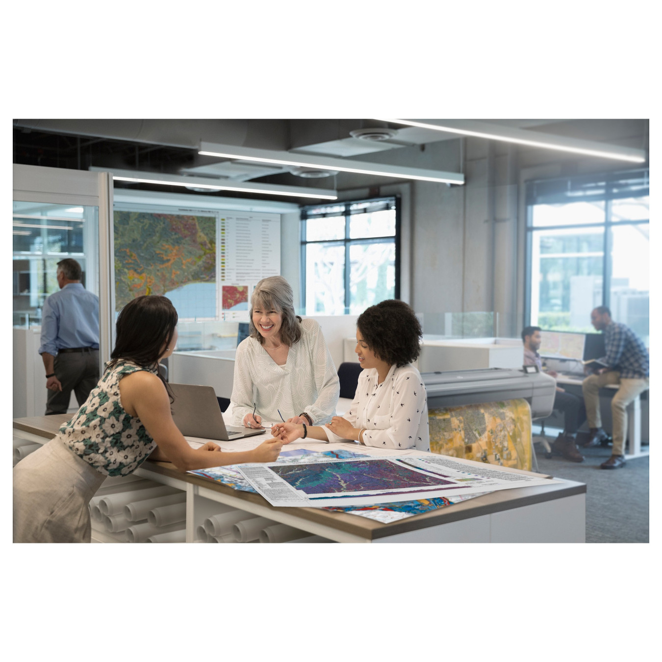 HP DesignJet Z6 111cm 44' Großformatdrucker mit Postscript — Buy in Cyprus with Fast Delivery