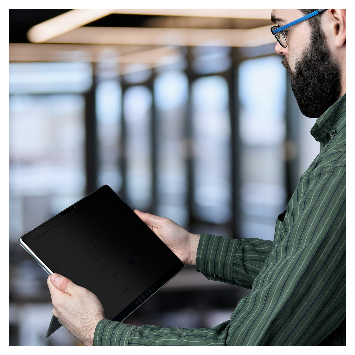 StarTech 13 SURFACE PRO PRIVACY SCREEN — Buy in Cyprus with Fast Delivery
