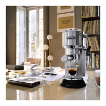 DeLonghi Kaffeemaschine Dedica EC685.M silber — Buy in Cyprus with Fast Delivery