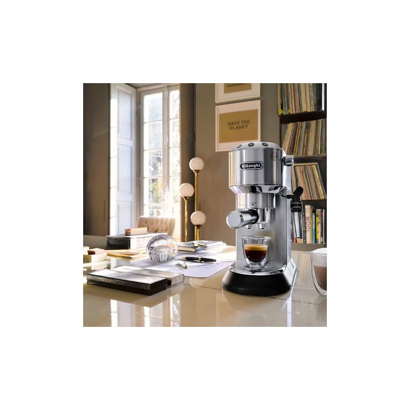 DeLonghi Kaffeemaschine Dedica EC685.M silber — Buy in Cyprus with Fast Delivery