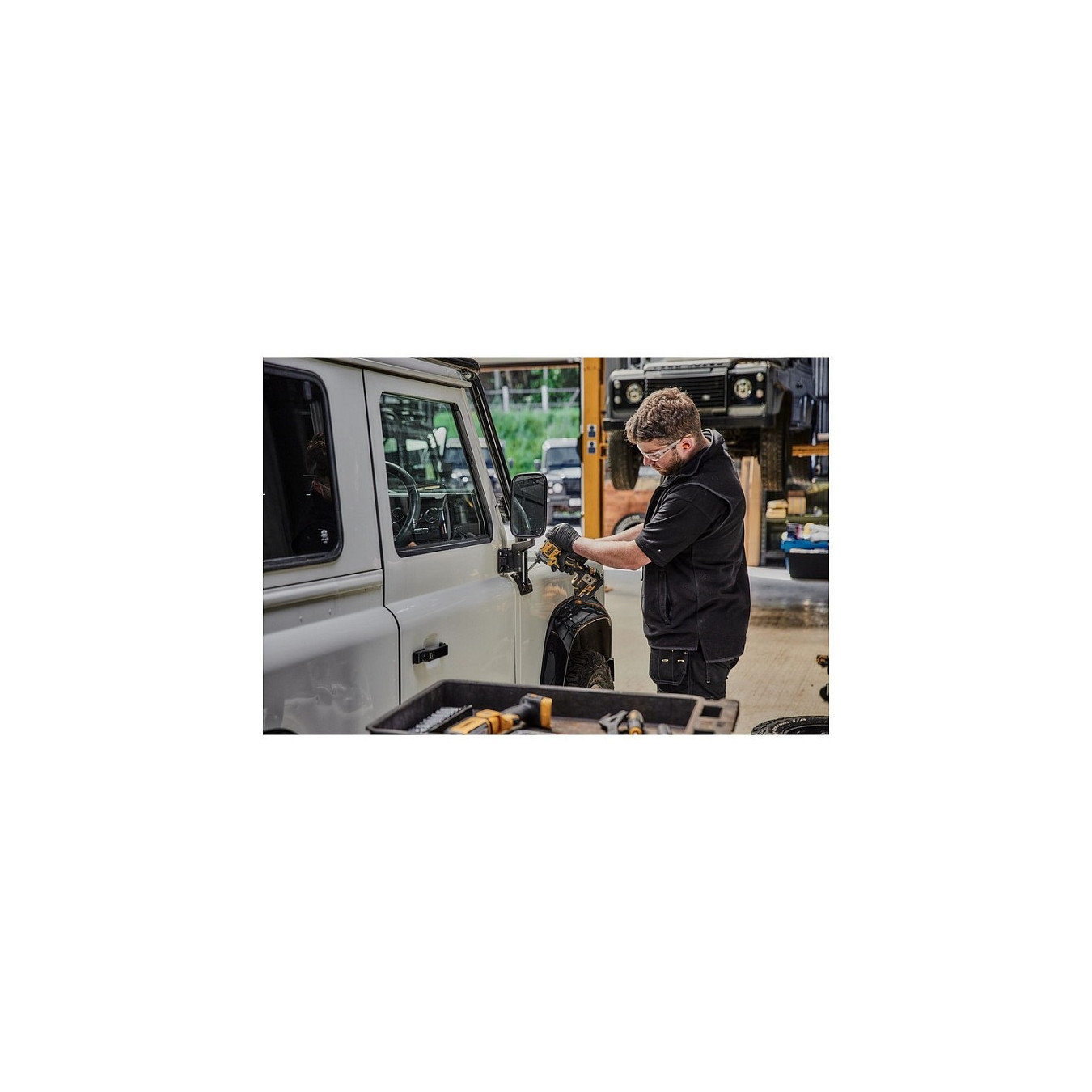 DEWALT Akku-Schlagschrauber (1 4). 18 Volt — Buy in Cyprus with Fast Delivery