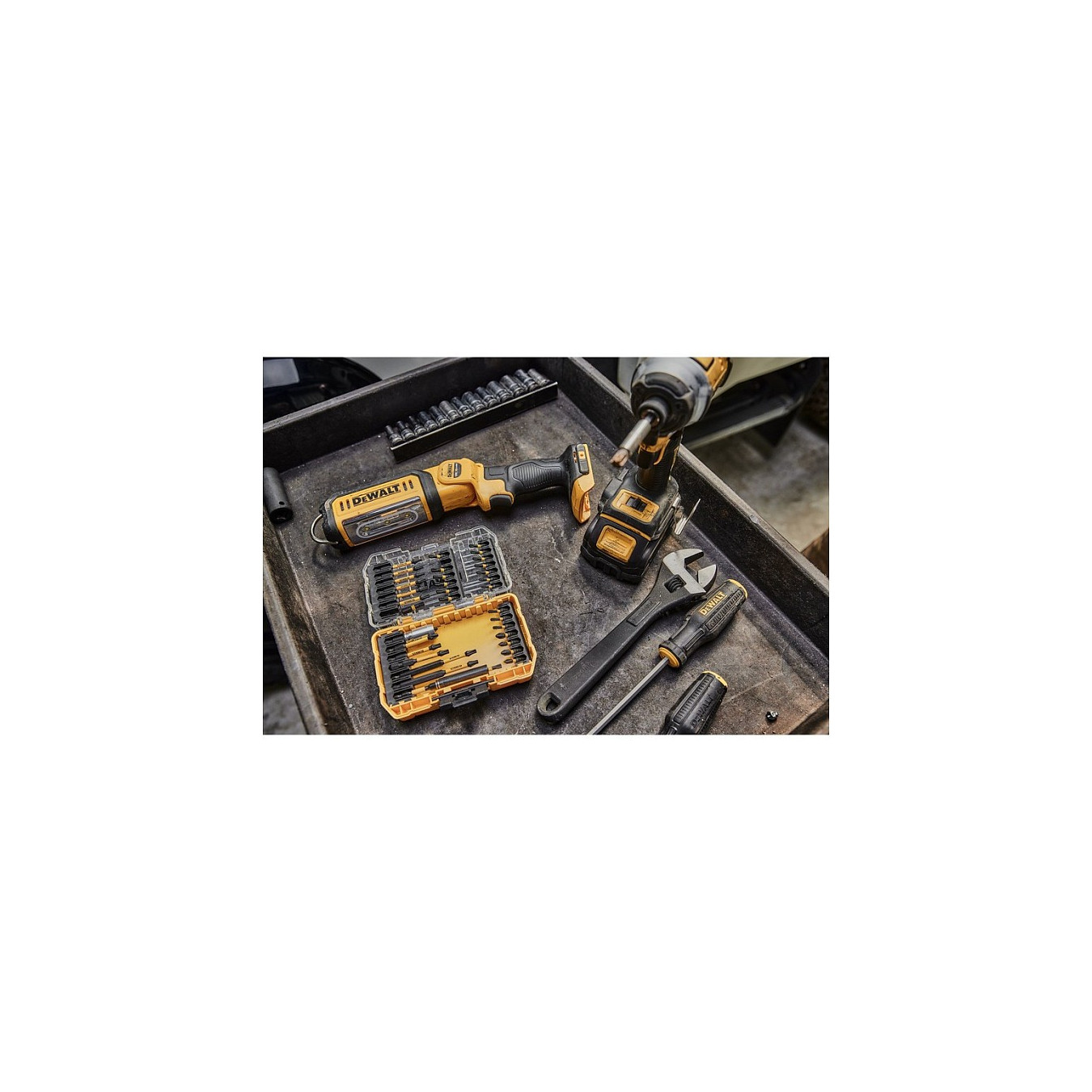 DEWALT Akku-Schlagschrauber (1 4). 18 Volt — Buy in Cyprus with Fast Delivery
