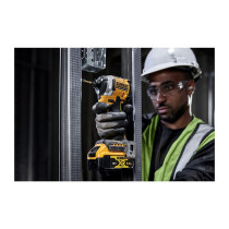 DEWALT Akku-Schlagschrauber (1 4). 18 Volt — Buy in Cyprus with Fast Delivery