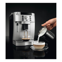 DeLonghi Kaffeemaschine Magnifica S silber — Buy in Cyprus with Fast Delivery