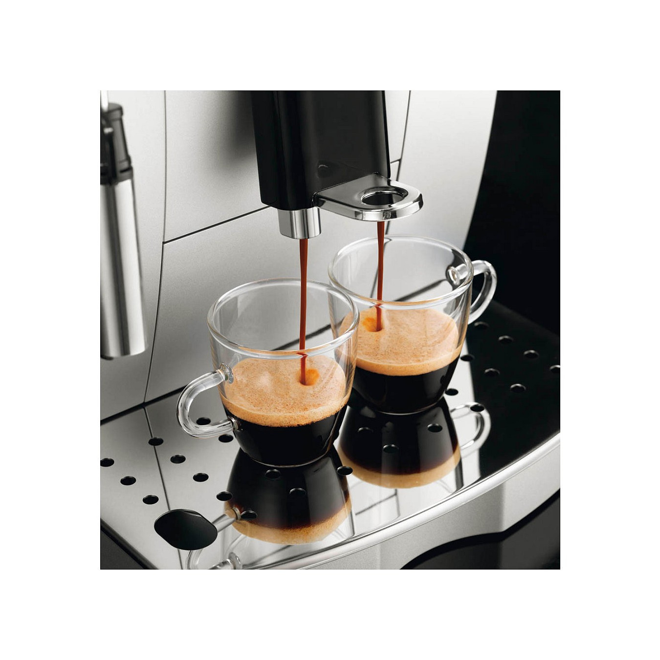DeLonghi Kaffeemaschine Magnifica S silber — Buy in Cyprus with Fast Delivery
