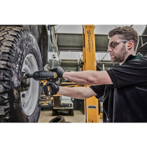 DEWALT Akku-Schlagschrauber. 18 Volt 5 Ah — Buy in Cyprus with Fast Delivery