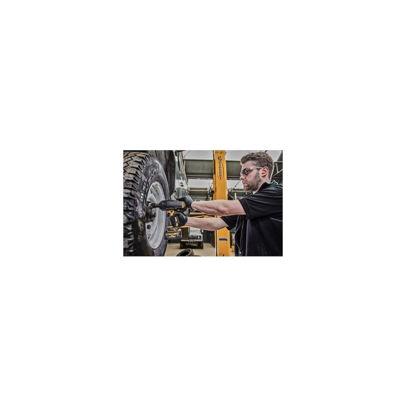 DEWALT Akku-Schlagschrauber. 18 Volt 5 Ah — Buy in Cyprus with Fast Delivery