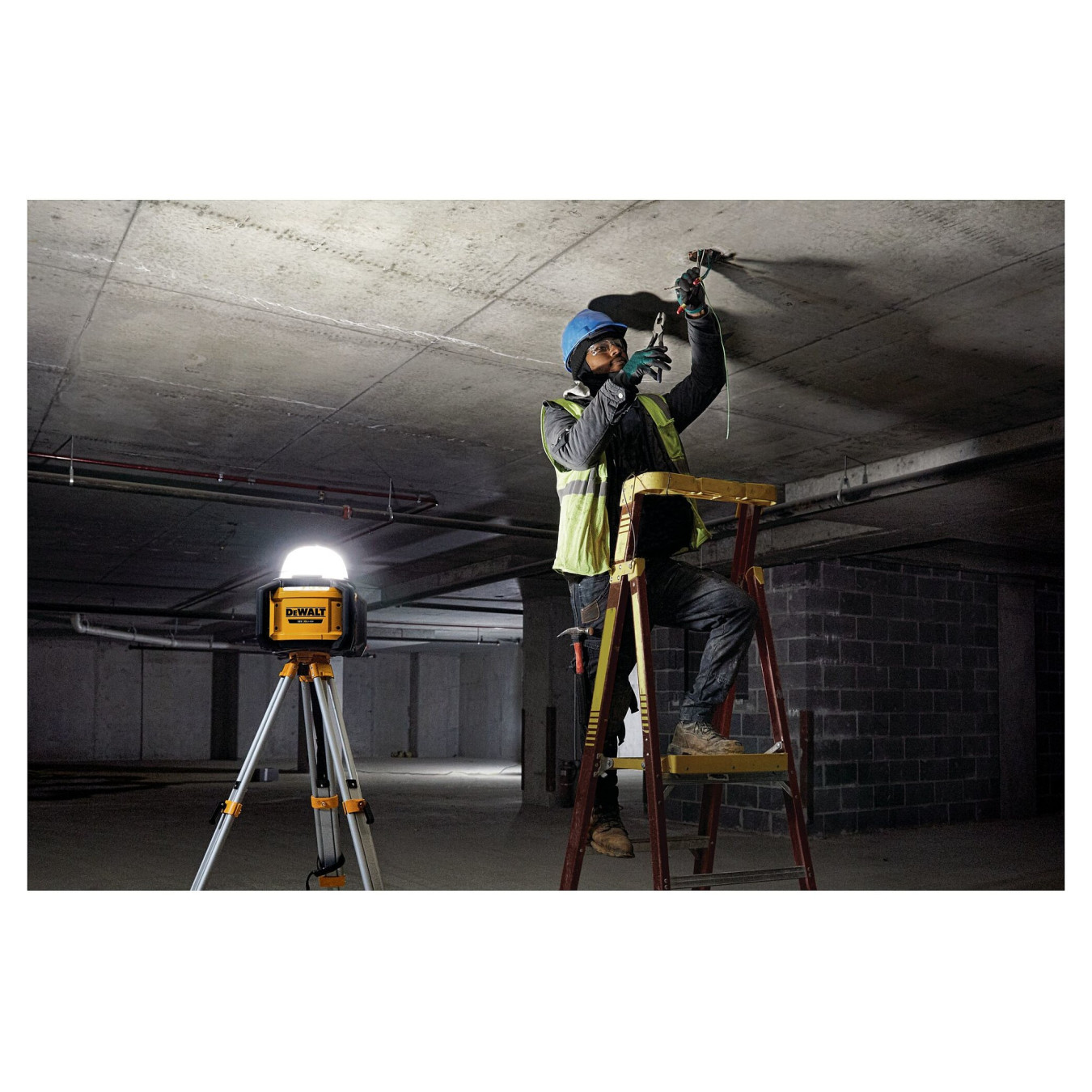 DEWALT Akku-Baustellenstrahler. 18V (Basisv.) — Buy in Cyprus with Fast Delivery