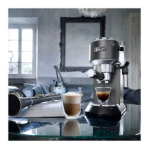 DeLonghi Kaffeemaschine Dedica EC685.BK schwarz — Buy in Cyprus with Fast Delivery