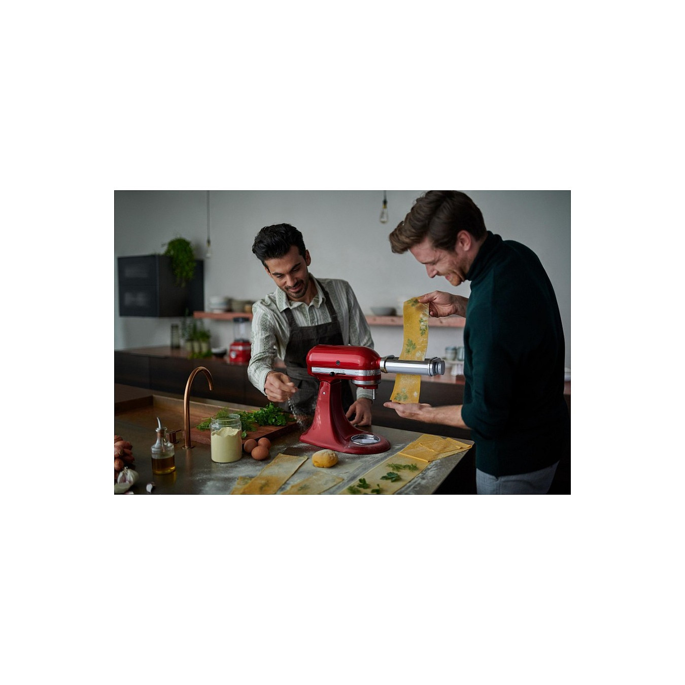 KitchenAid Küchenmaschine 300W - 5KSM175PSEAC Artisan rot — Buy in Cyprus with Fast Delivery