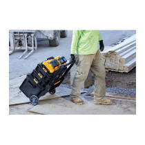 DEWALT Vierfach-Schnelladegeraet — Buy in Cyprus with Fast Delivery