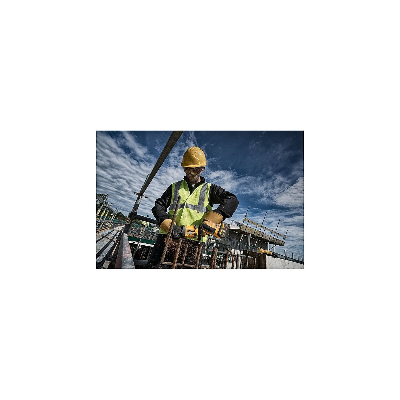DEWALT Flexvolt Akku-Winkelschleifer.54V.Basisversion — Buy in Cyprus with Fast Delivery