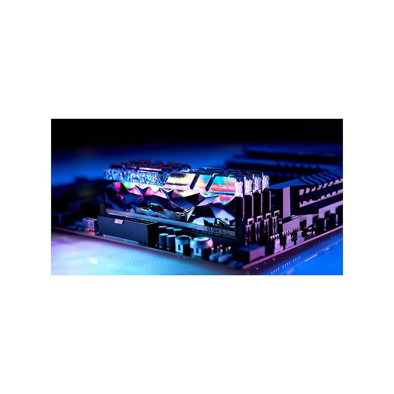 DIMM 64 GB DDR4-3600(4x 16 GB)Quad-Kit(silber. F4-3600C16Q-64GTESC. Trident Z Royal Elite. INTEL XMP)