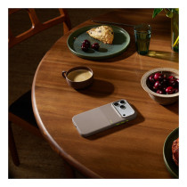 Beats Rugged Case iPhone 17 Pro Max mit MagSafe und Kamerasteuerung (alpengrau) — Buy in Cyprus with Fast Delivery