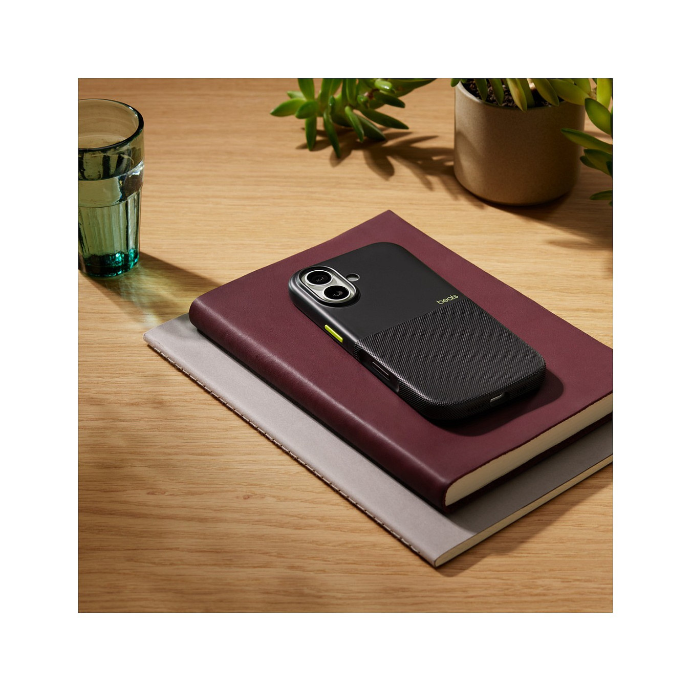 Beats Rugged Case iPhone 17 mit MagSafe und Kamerasteuerung (bergnacht) — Buy in Cyprus with Fast Delivery