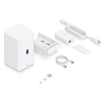 2-bay Ubiquiti UNAS-2-W white — Buy in Cyprus with Fast Delivery