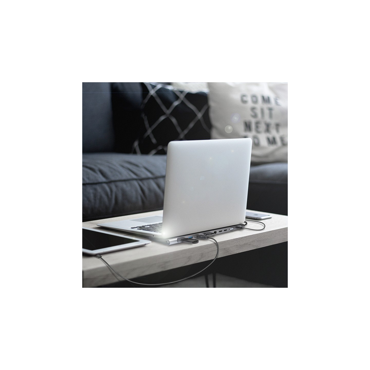 LogiLink UA0373 USB-C 11-in-1 Docking Station - 100W PD, 2x HDMI, VGA, Gigabit Ethernet, Silver