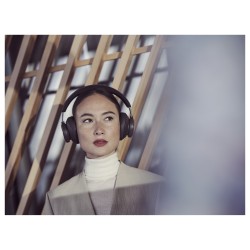 Bang & Olufsen Beoplay Portal Wireless Gaming Headphone schwarz — Buy in Cyprus with Fast Delivery
