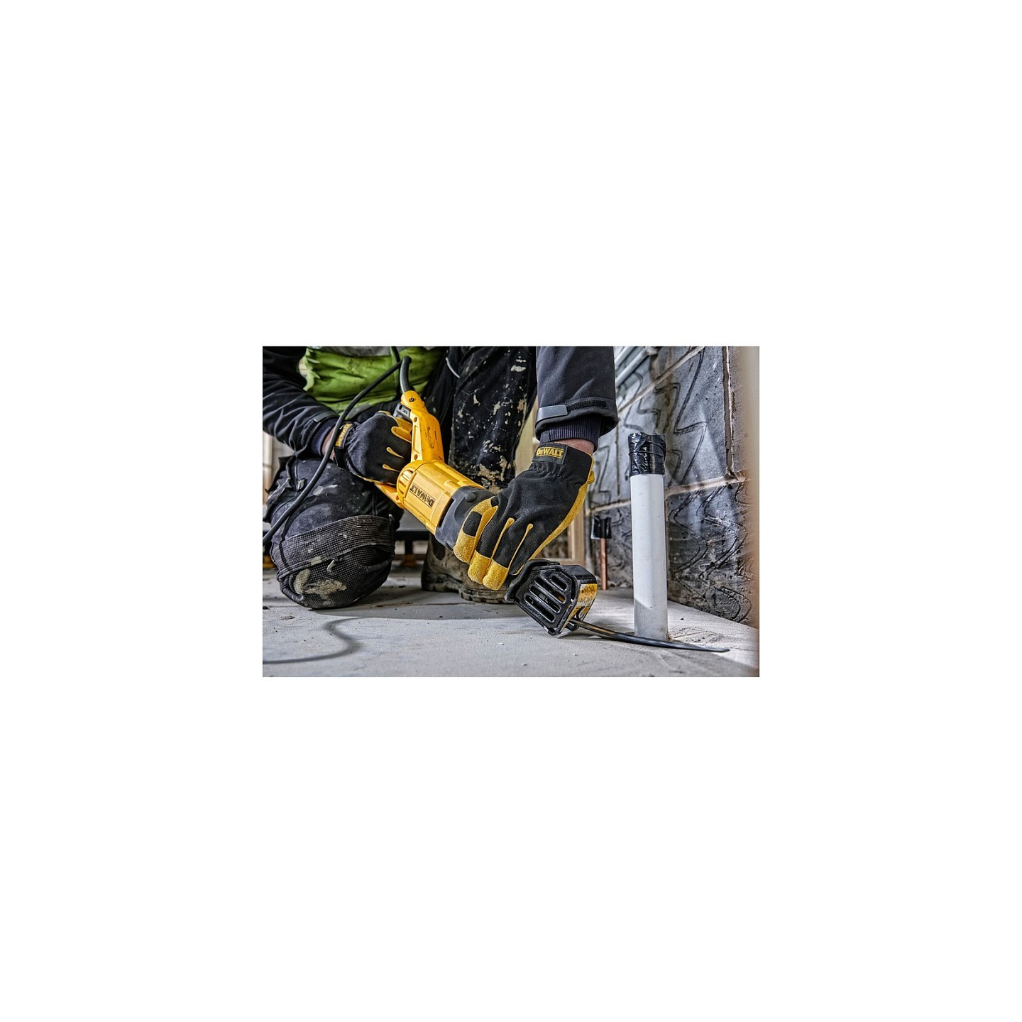 DEWALT Saebelsaege 1100Watt — Buy in Cyprus with Fast Delivery