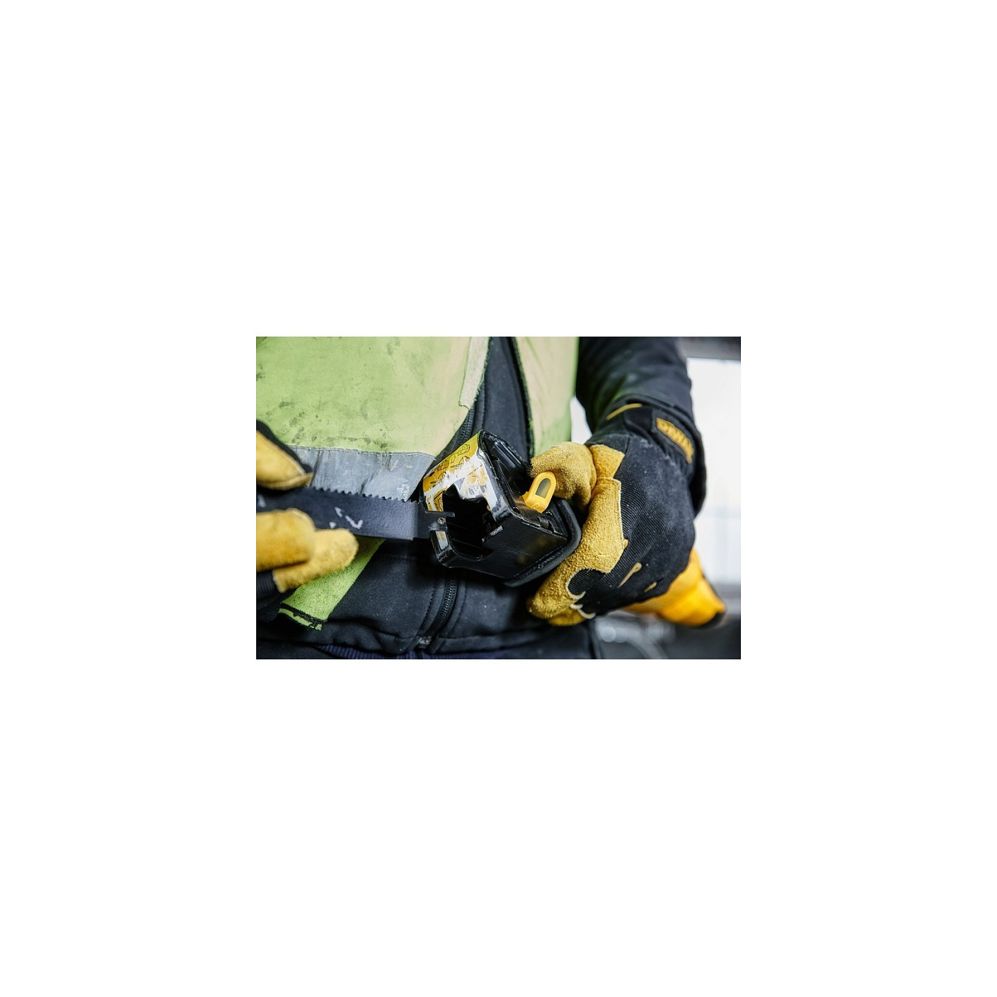 DEWALT Saebelsaege 1100Watt — Buy in Cyprus with Fast Delivery