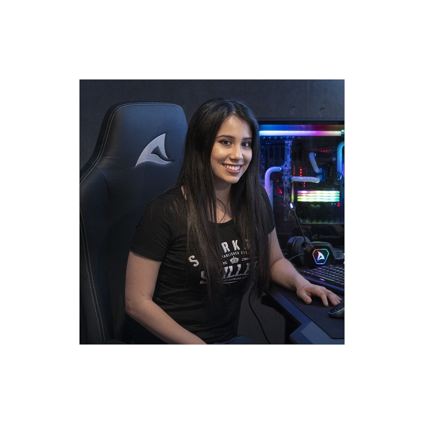 Sharkoon Gamingstuhl SKILLER SGS40. Schwarz — Buy in Cyprus with Fast Delivery