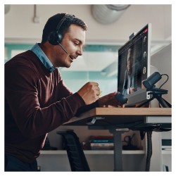 POLY VOYAGER FOCUS 2-M USB-C-C — Buy in Cyprus with Fast Delivery