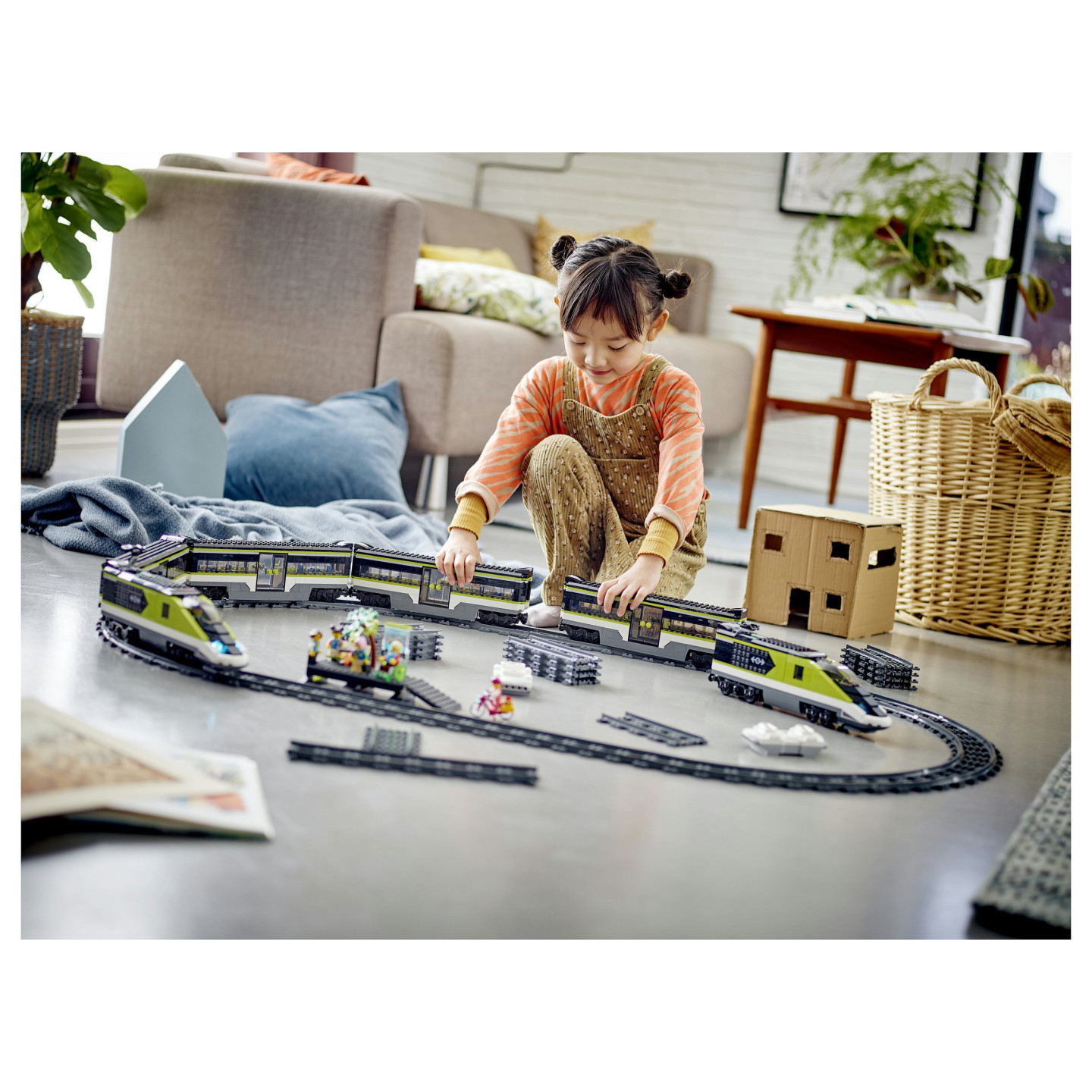 LEGO City - Personen-Schnellzug — Buy in Cyprus with Fast Delivery