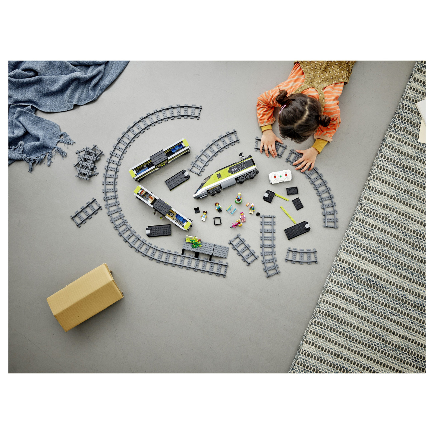 LEGO City - Personen-Schnellzug — Buy in Cyprus with Fast Delivery