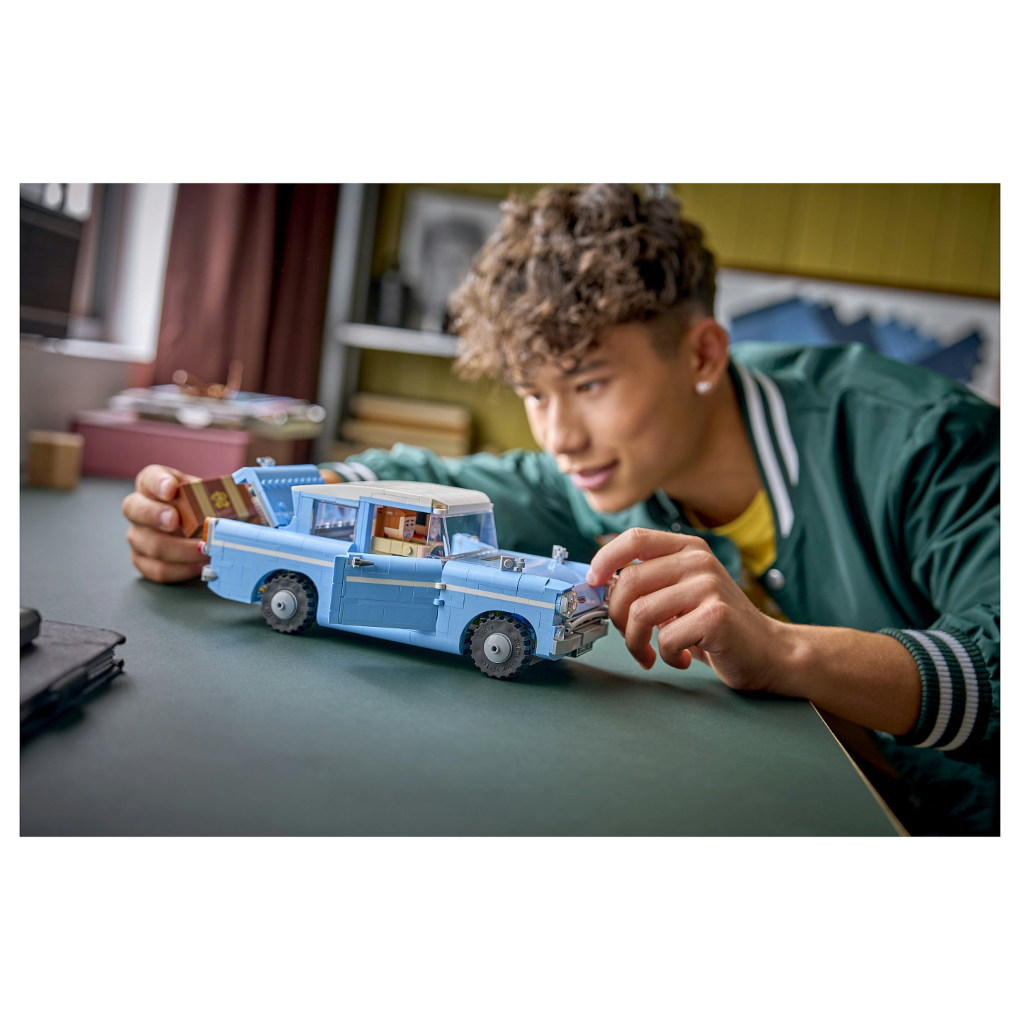 LEGO 76470 Harry Potter Fliegender Ford Anglia — Buy in Cyprus with Fast Delivery