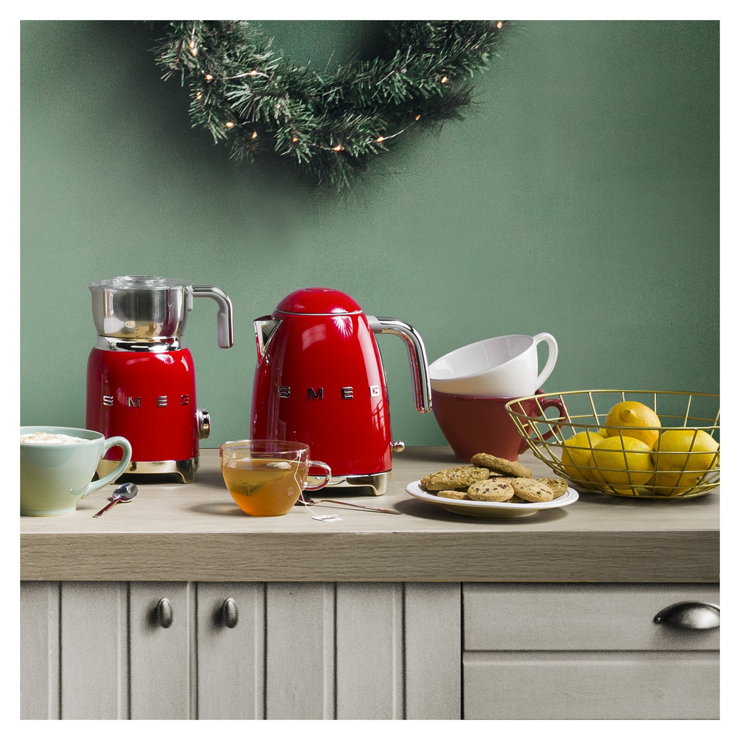 SMEG KLF03RDEU Wasserkocher Rot — Buy in Cyprus with Fast Delivery