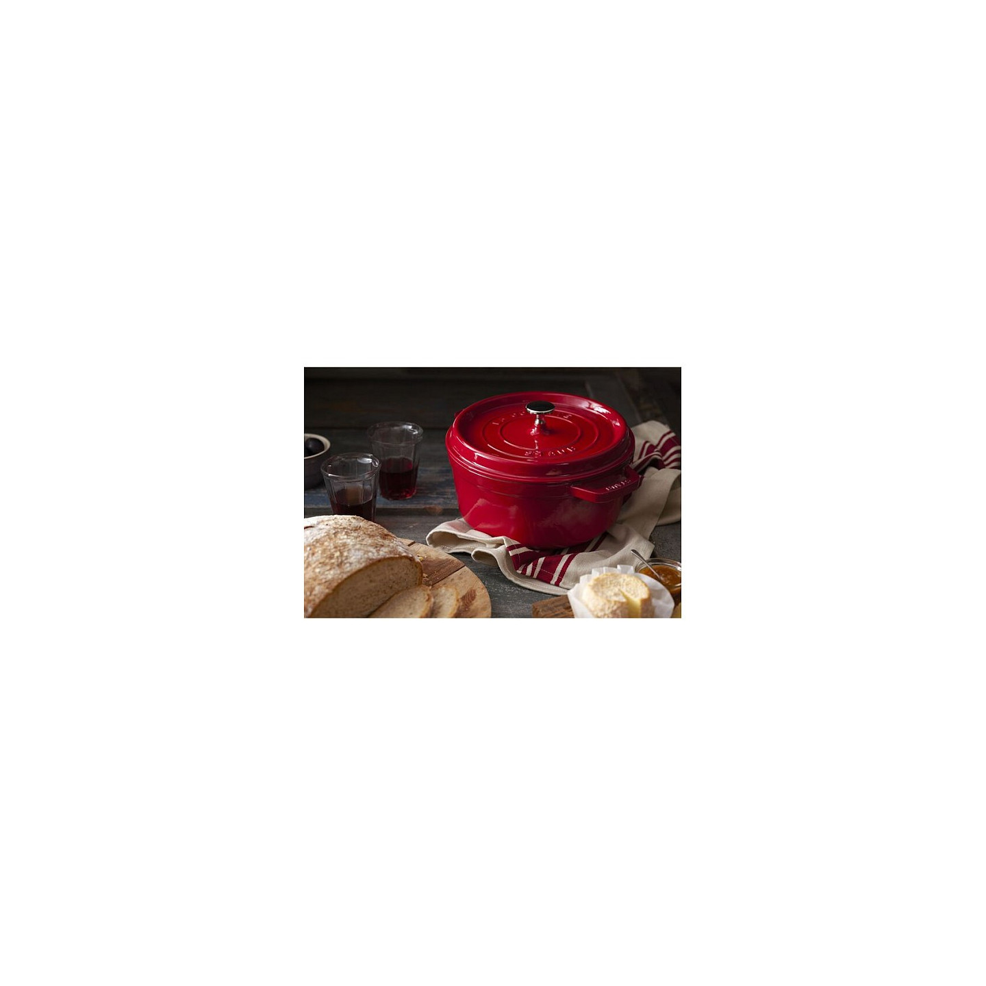 Staub La Cocotte 24cm rund. Kirsch-rot. Gusseisen — Buy in Cyprus with Fast Delivery