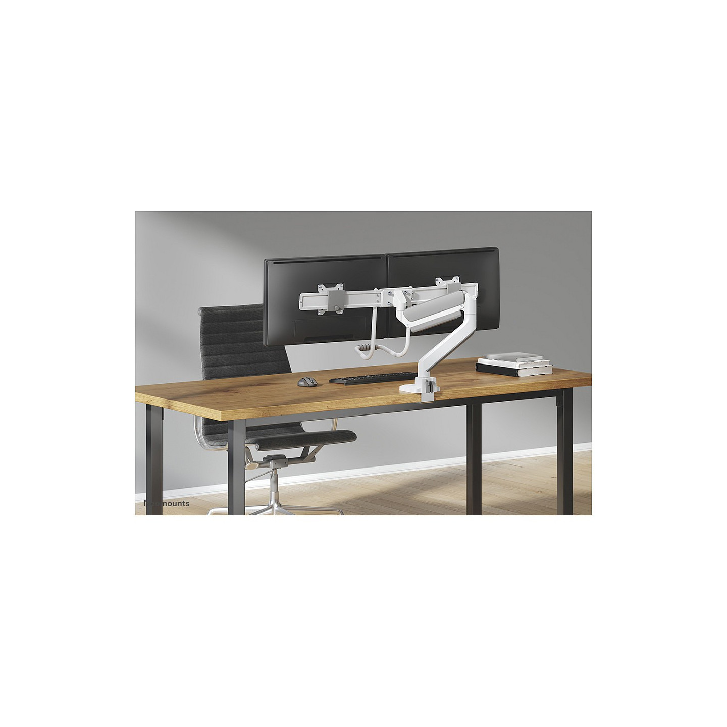 Neomounts Full Motion Tischhalterung für zwei Flachbildschirme 17-32'' 7KG 2x 8KG White — Buy in Cyprus with Fast Delivery