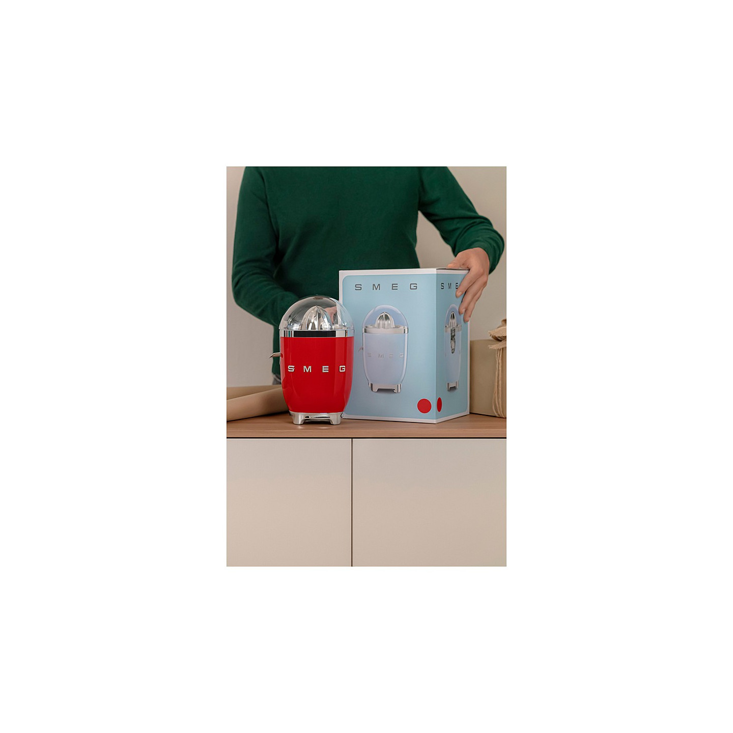SMEG CJF11RDEU Zitruspresse Rot — Buy in Cyprus with Fast Delivery