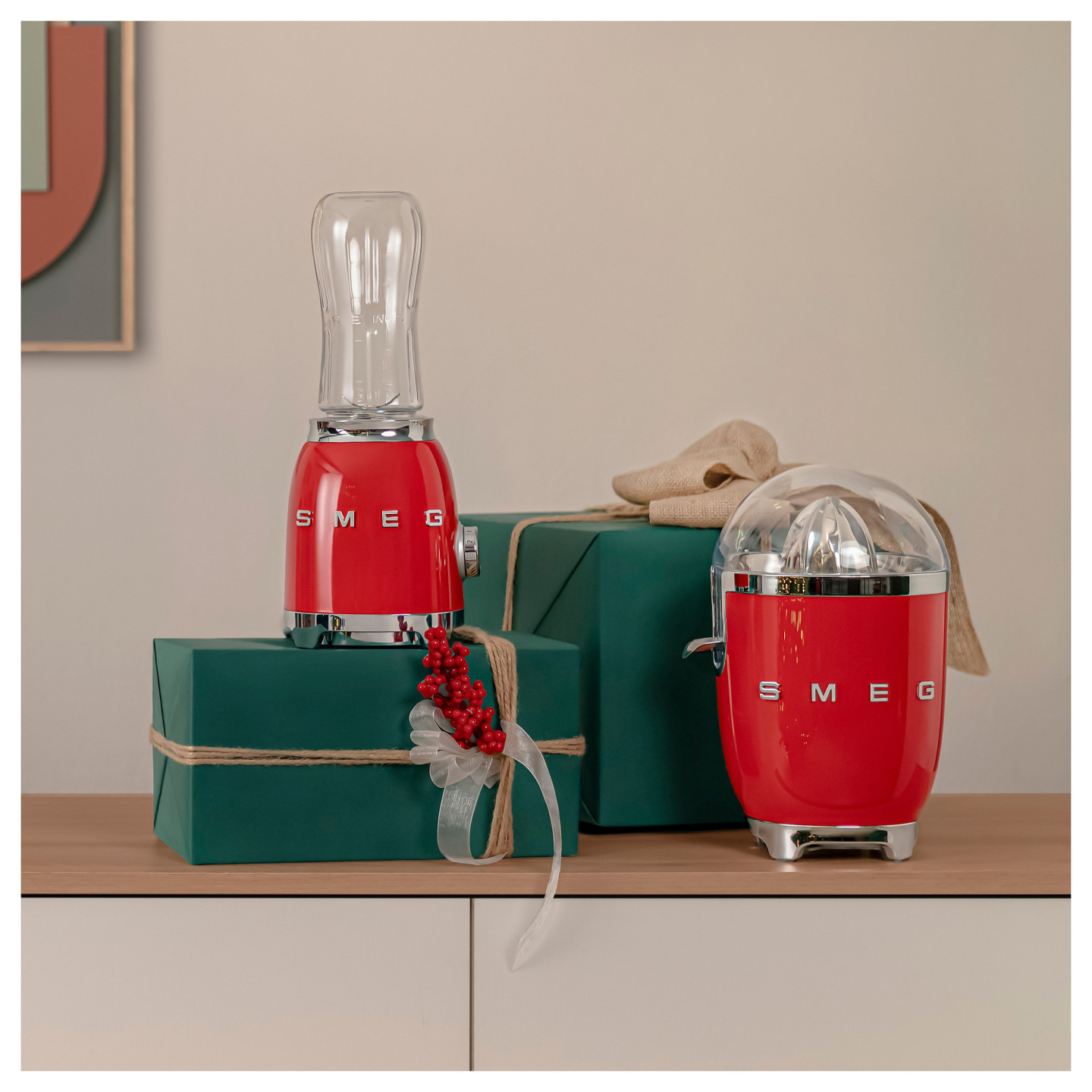 SMEG CJF11RDEU Zitruspresse Rot — Buy in Cyprus with Fast Delivery
