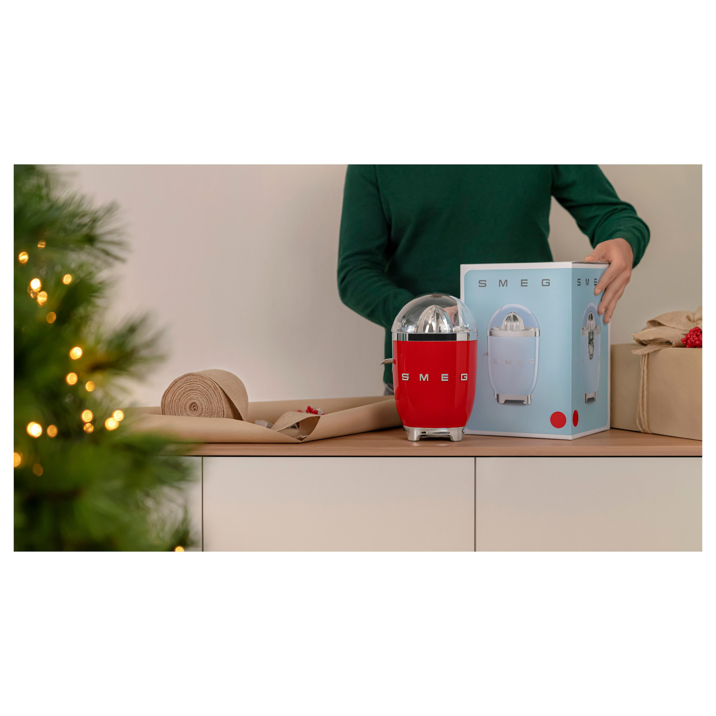 SMEG CJF11RDEU Zitruspresse Rot — Buy in Cyprus with Fast Delivery